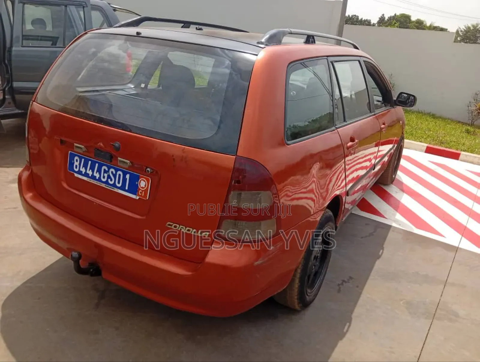 Toyota Corolla 2001 Orange
