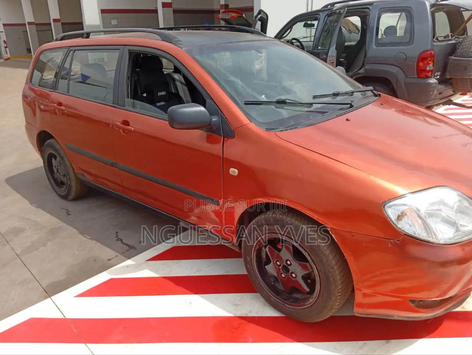 Toyota Corolla 2001 Orange