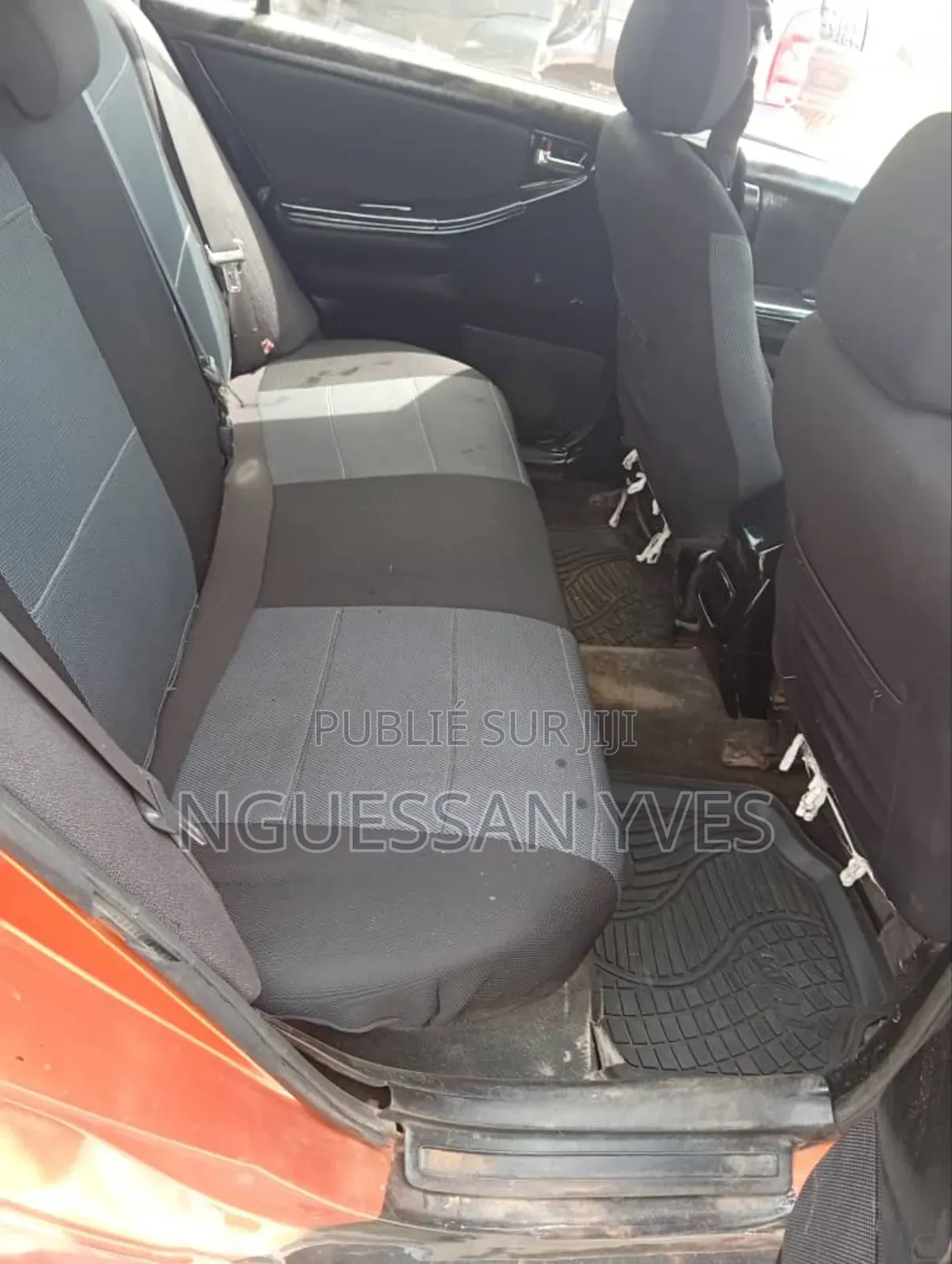 Toyota Corolla 2001 Orange