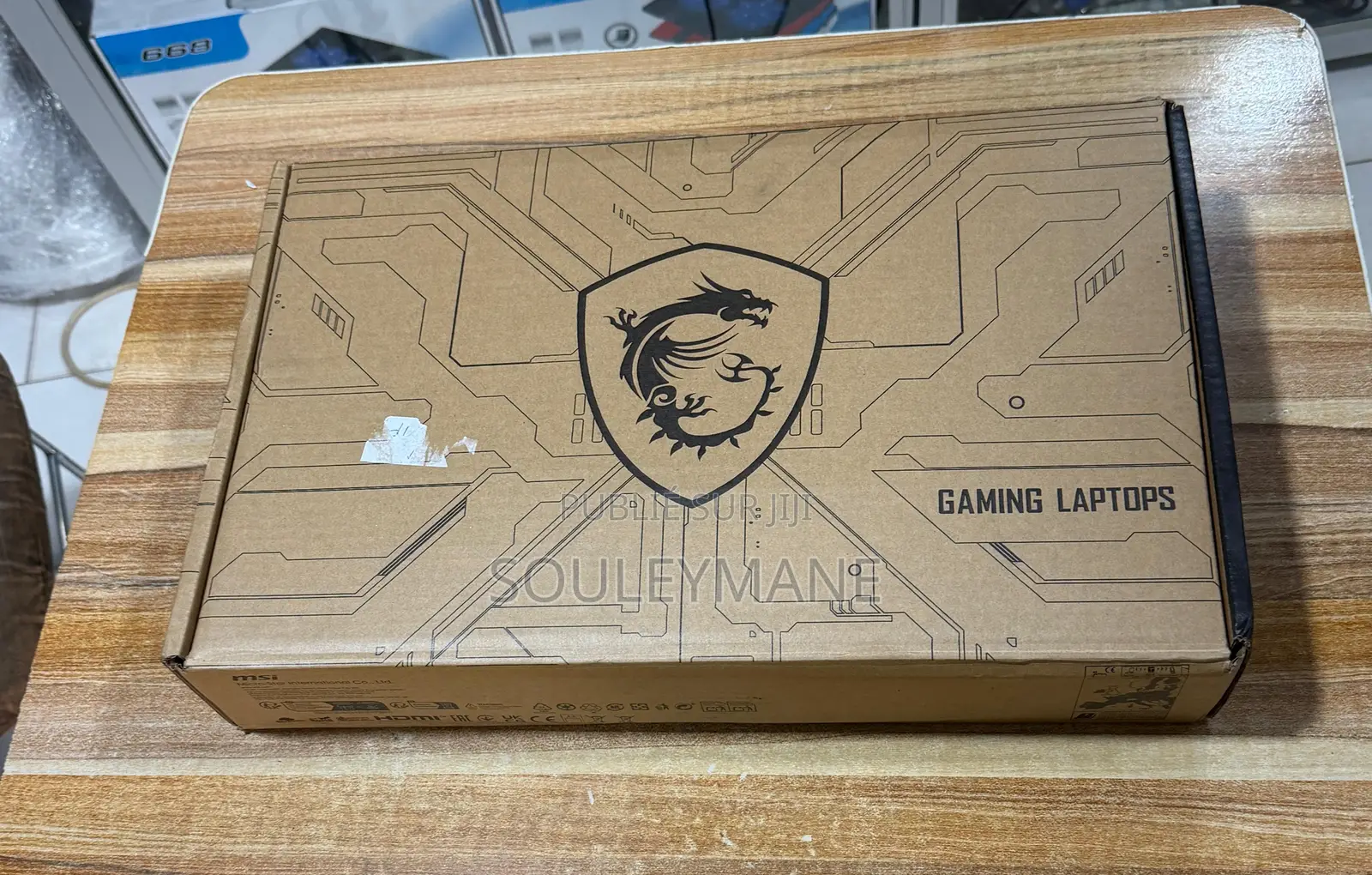 Nouveau MSI Crosshair 15 B12U 16GB Intel Core Ultra 7 SSD 2T