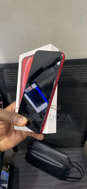 Apple iPhone XR 64 GB Rouge