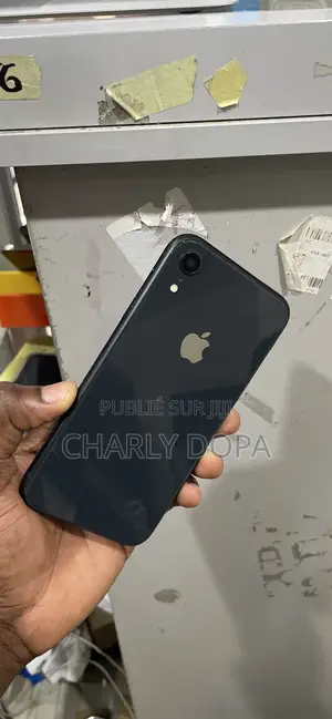 Apple iPhone XR 64 GB Noir