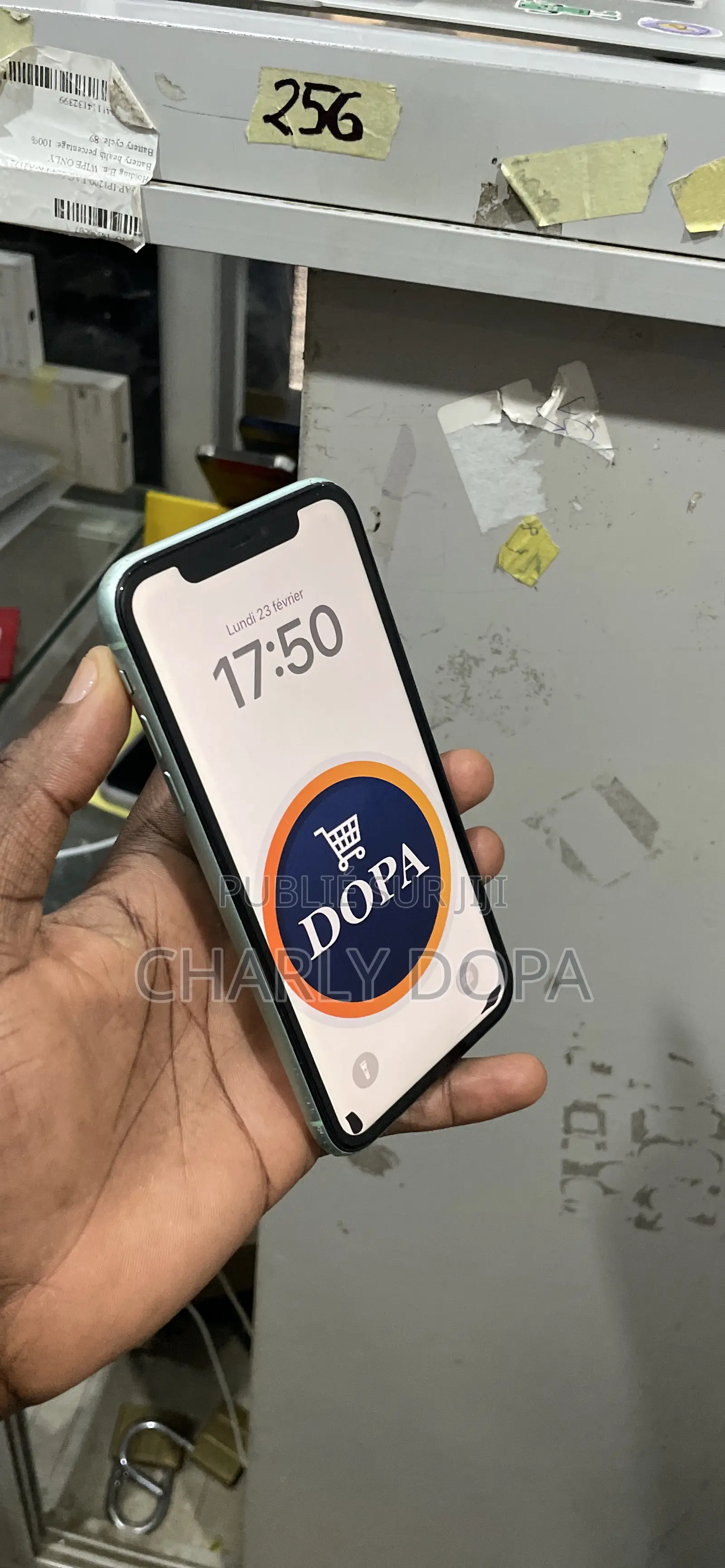 Apple iPhone 11 64 GB Vert