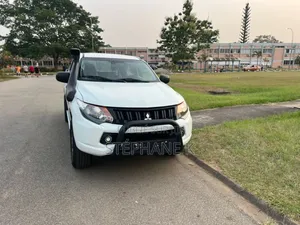 Mitsubishi L200 2019 Blanc