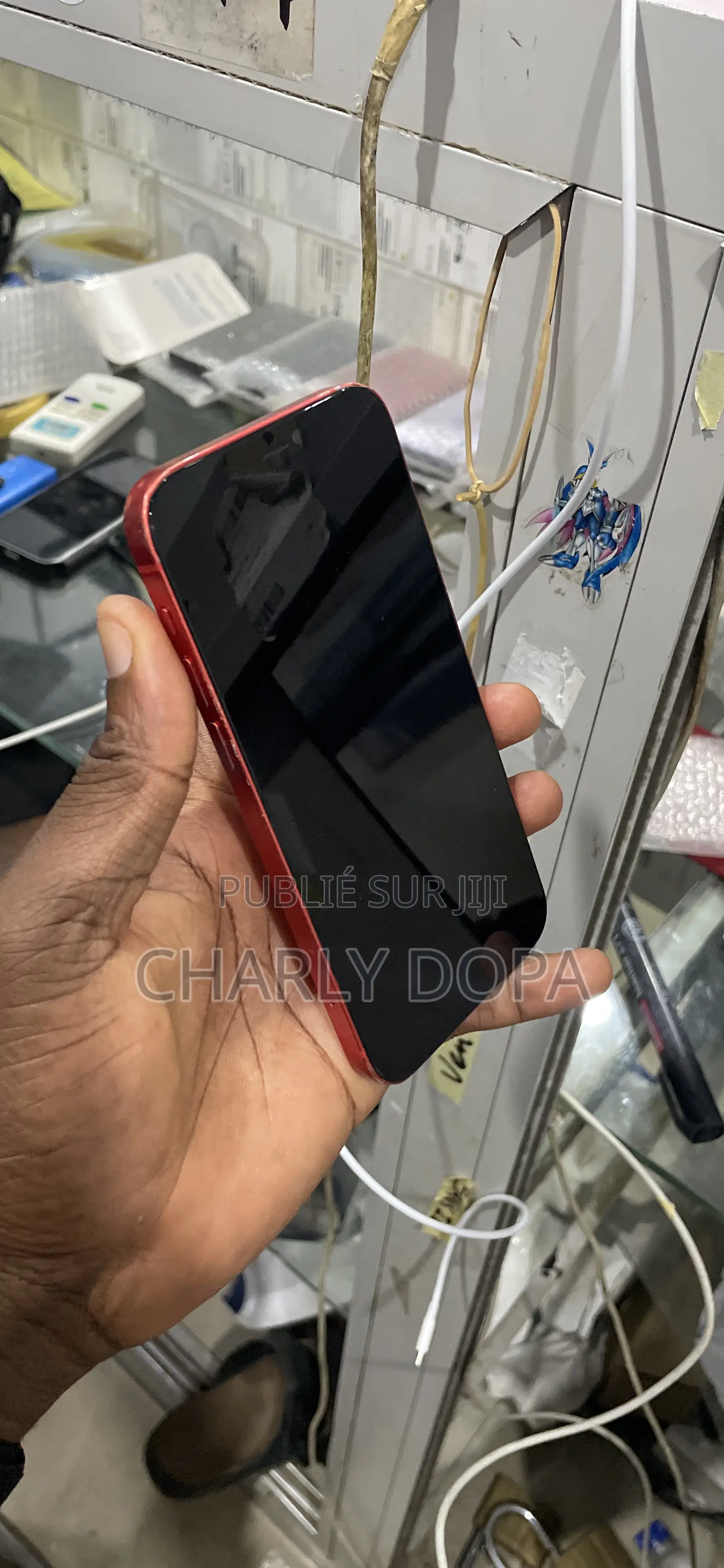 Apple iPhone 12 64 GB Rouge