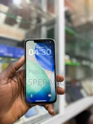 Apple iPhone 13 128 GB Or rose