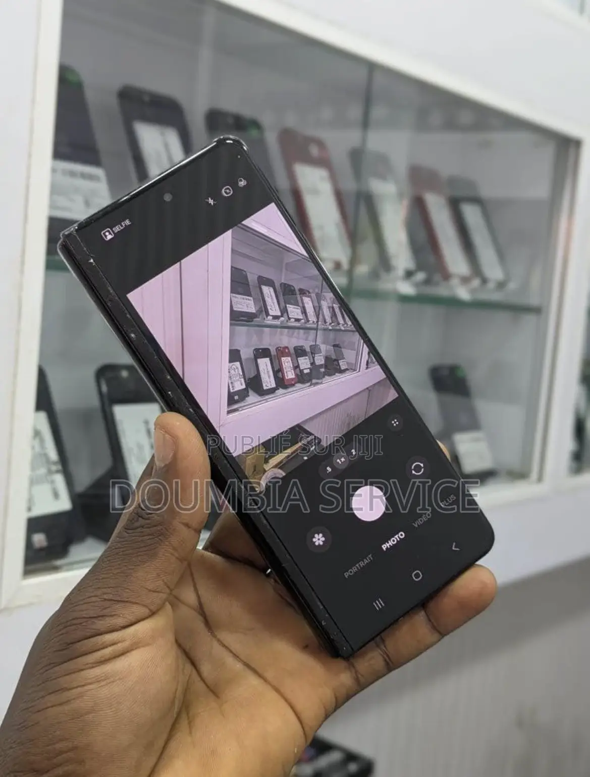 Nouveau Samsung Galaxy Z Fold4 256 GB Noir