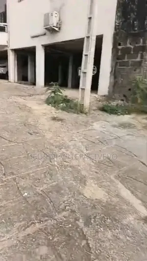 Terrain en Vente À Cocody Angre Saint Viateur