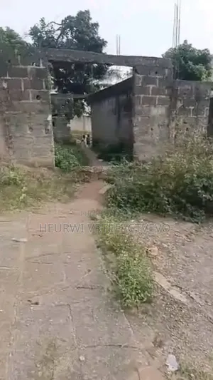 Terrain en Vente À Cocody Angre Saint Viateur