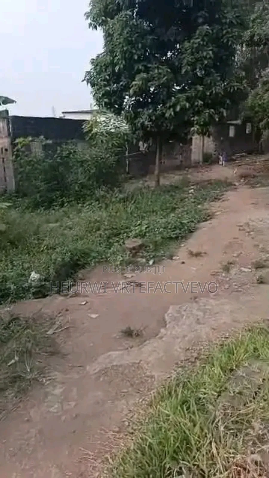 Terrain en Vente À Cocody Angre Saint Viateur