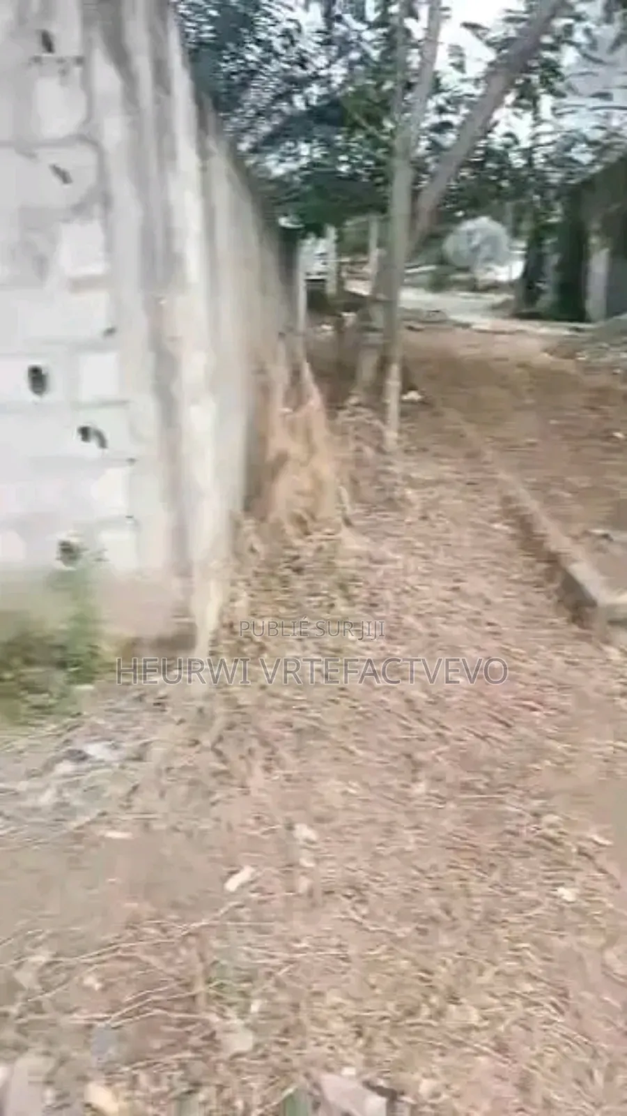 Terrain en Vente À Cocody Angre Saint Viateur