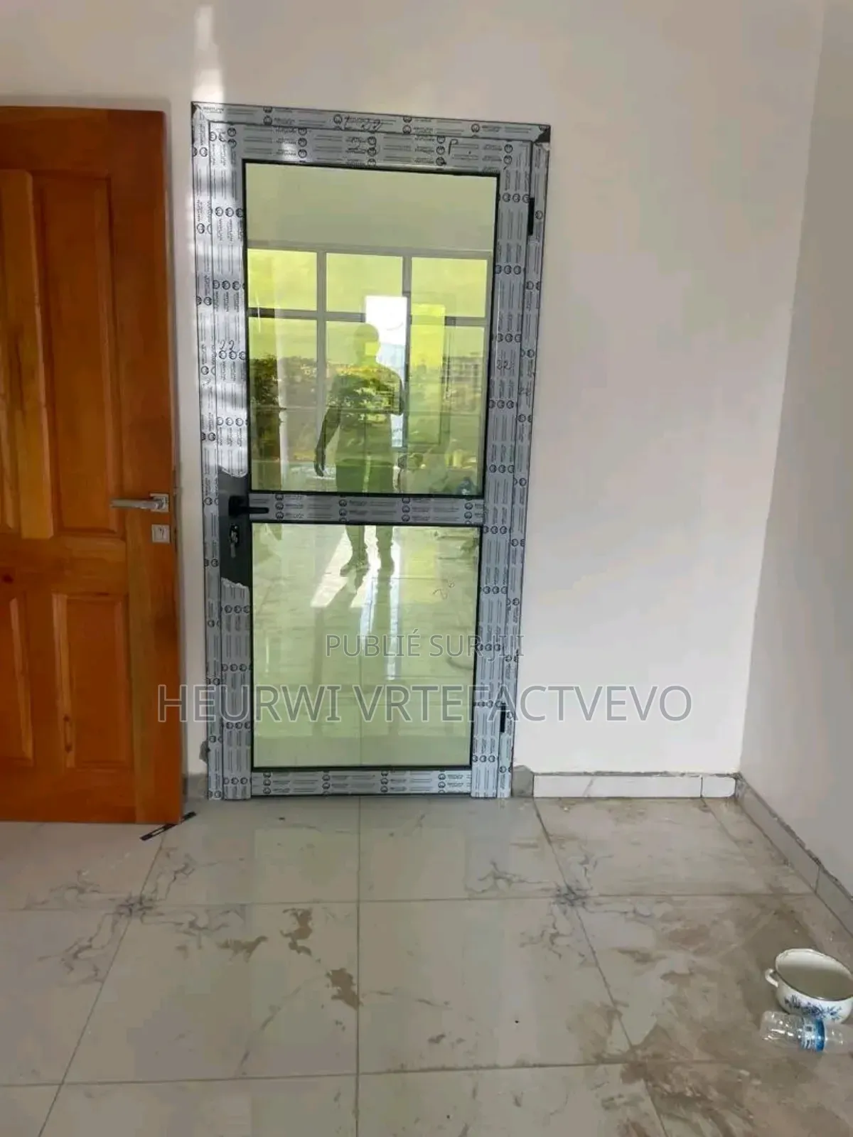 8chbre Duplex dans Akandje, Bingerville à Vendre