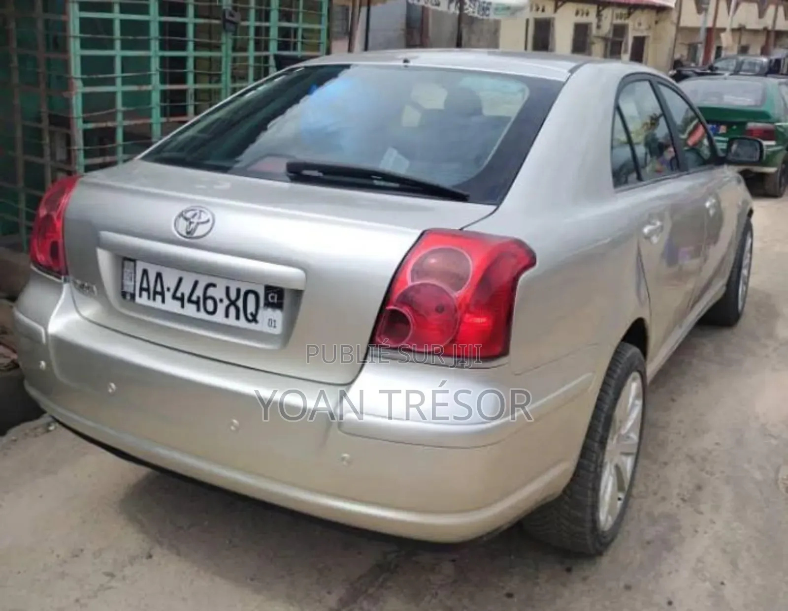 Toyota Avensis 2007 Doré
