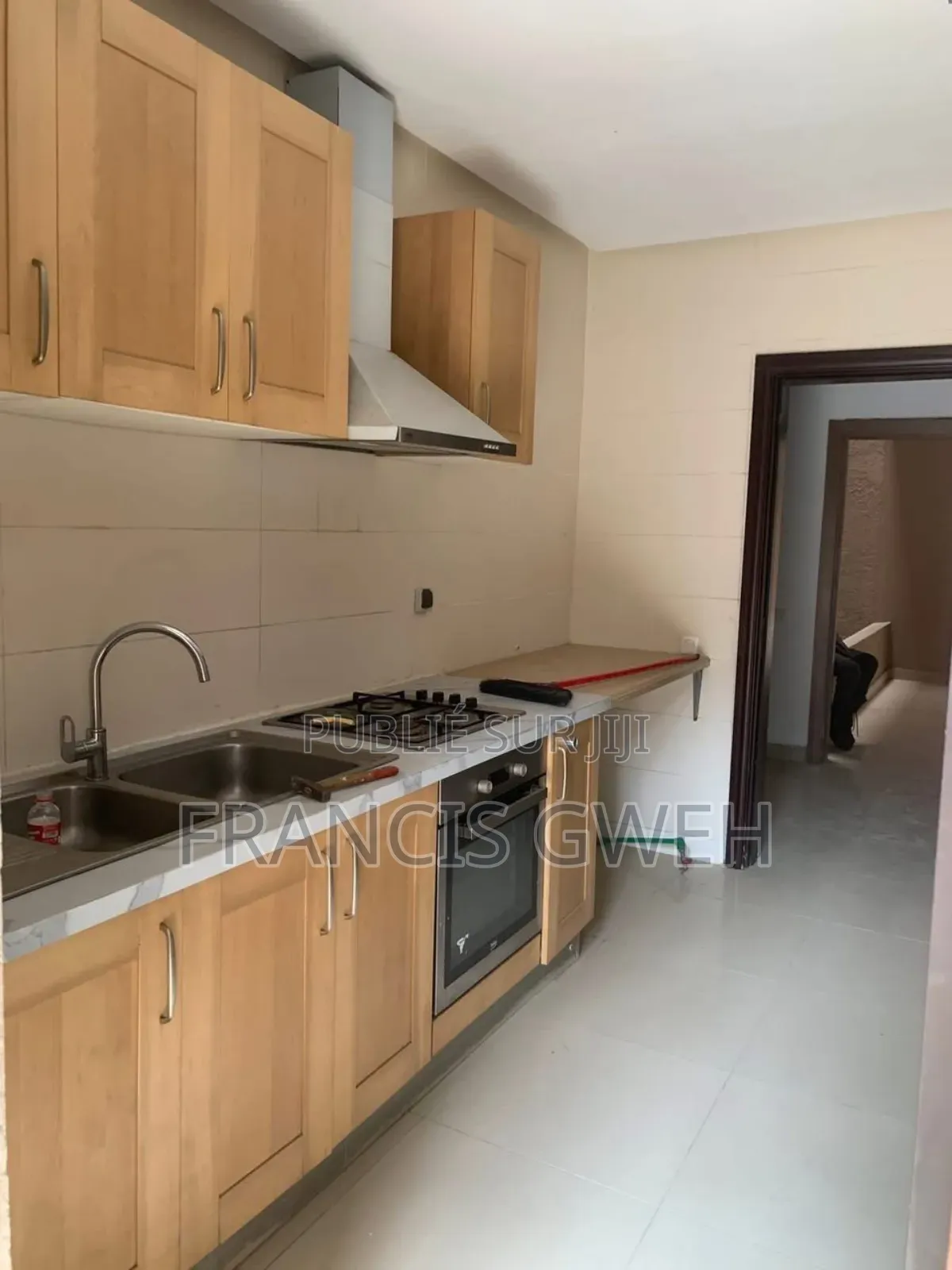 2chbre Appartement dans Francis Gweh, Cocody à Louer
