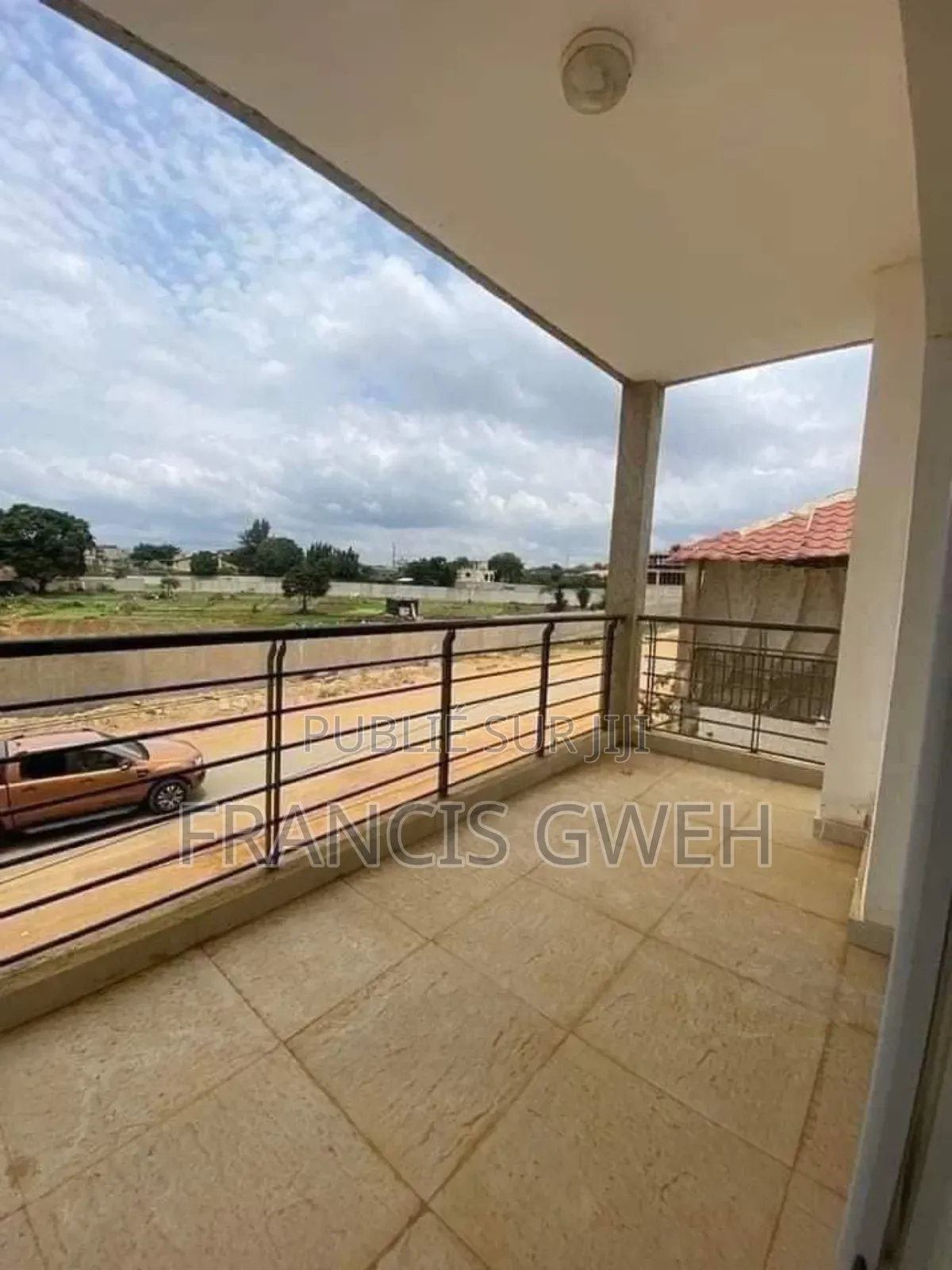 2chbre Appartement dans Francis Gweh, Cocody à Louer