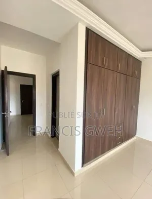 2chbre Appartement dans Francis Gweh, Cocody à Louer