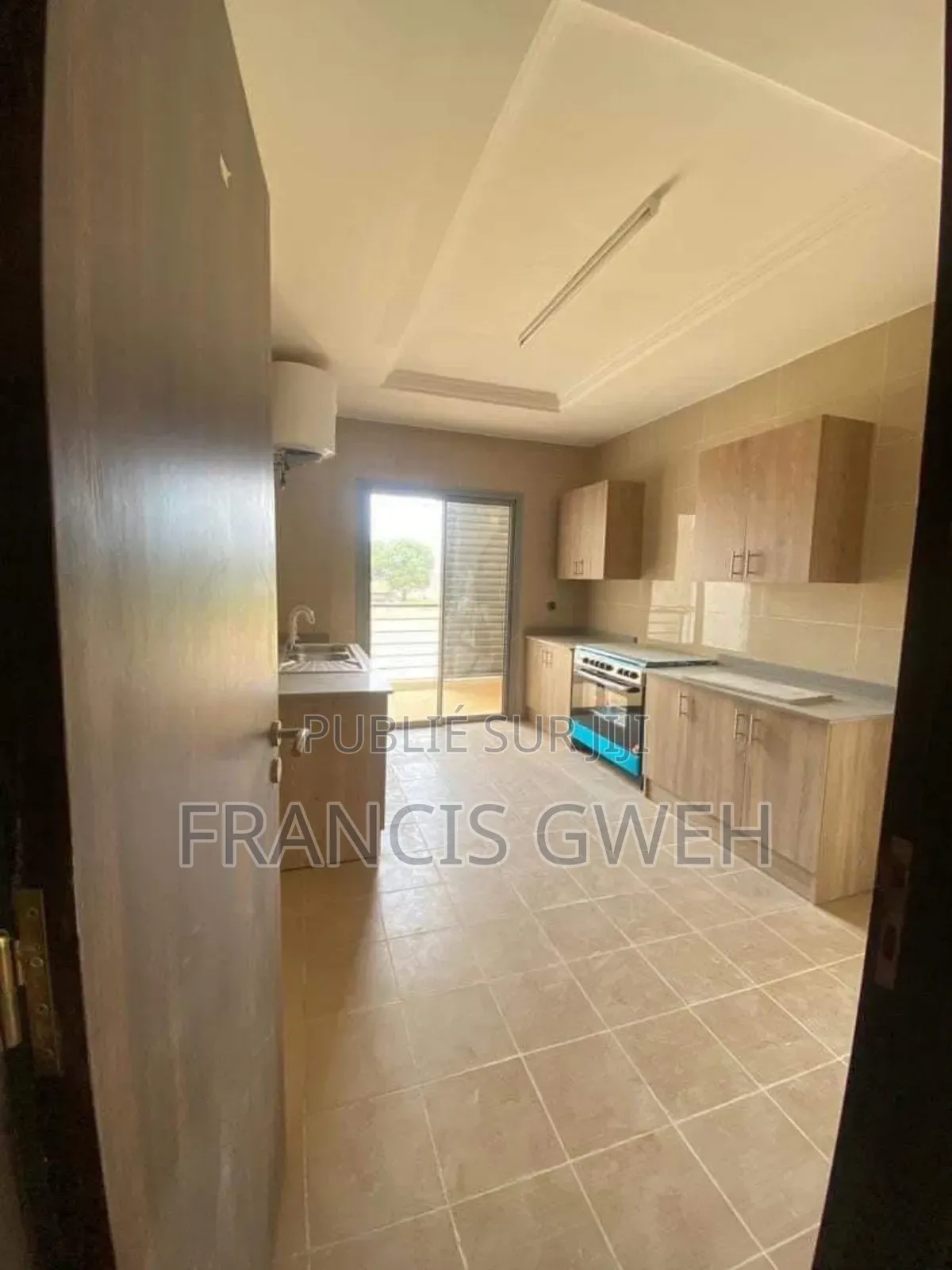 2chbre Appartement dans Francis Gweh, Cocody à Louer
