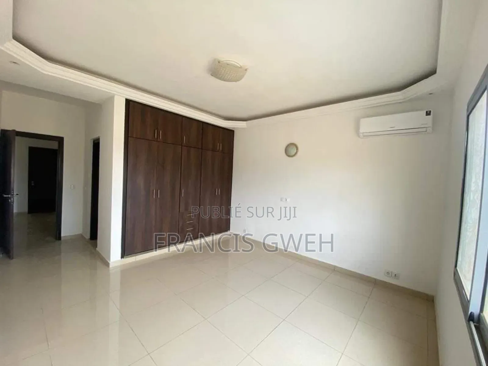 2chbre Appartement dans Francis Gweh, Cocody à Louer