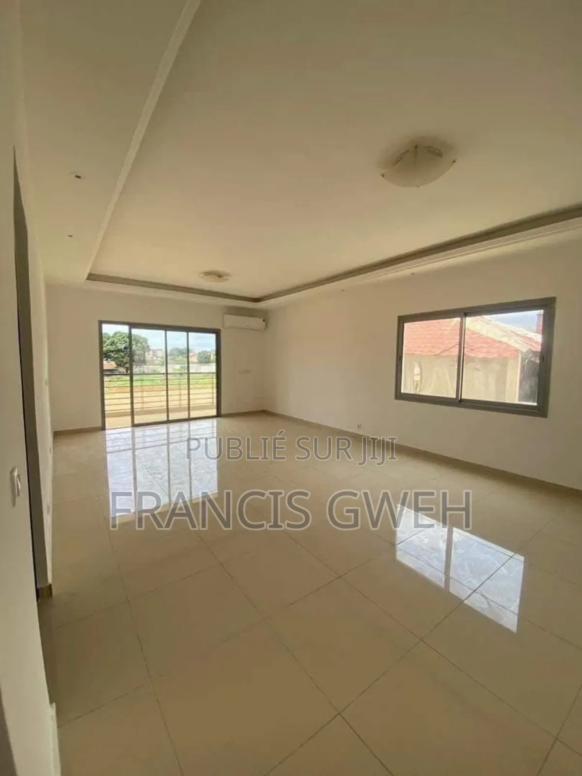 2chbre Appartement dans Francis Gweh, Cocody à Louer