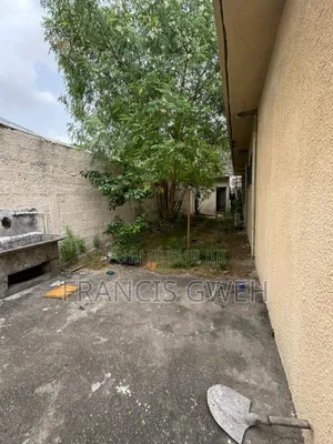 6chbre Villa dans Francis Gweh, Cocody à Louer