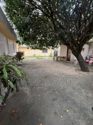 6chbre Villa dans Francis Gweh, Cocody à Louer