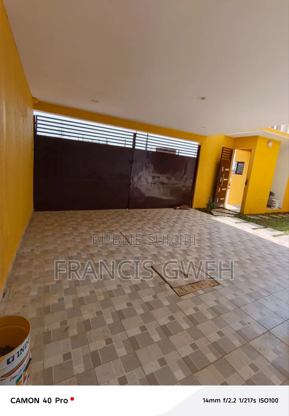 4chbre Duplex dans Francis Gweh, Cocody à Louer