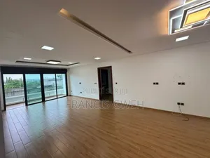 3chbre Appartement dans Francis Gweh, Cocody à Louer