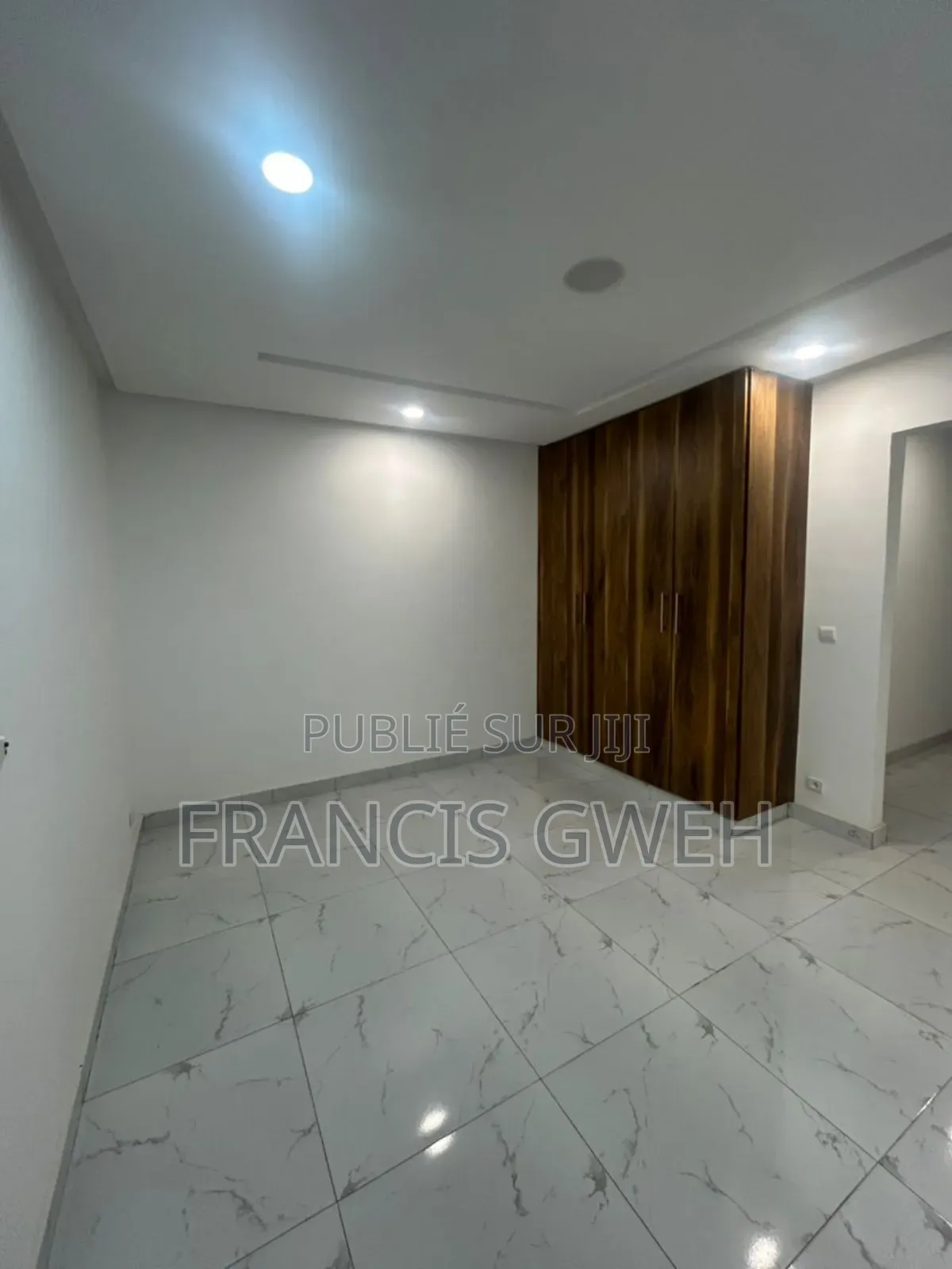 2chbre Appartement dans Francis Gweh, Cocody à Louer