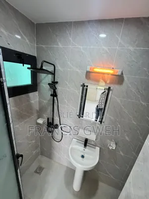 5chbre Duplex dans Francis Gweh, Cocody à Louer