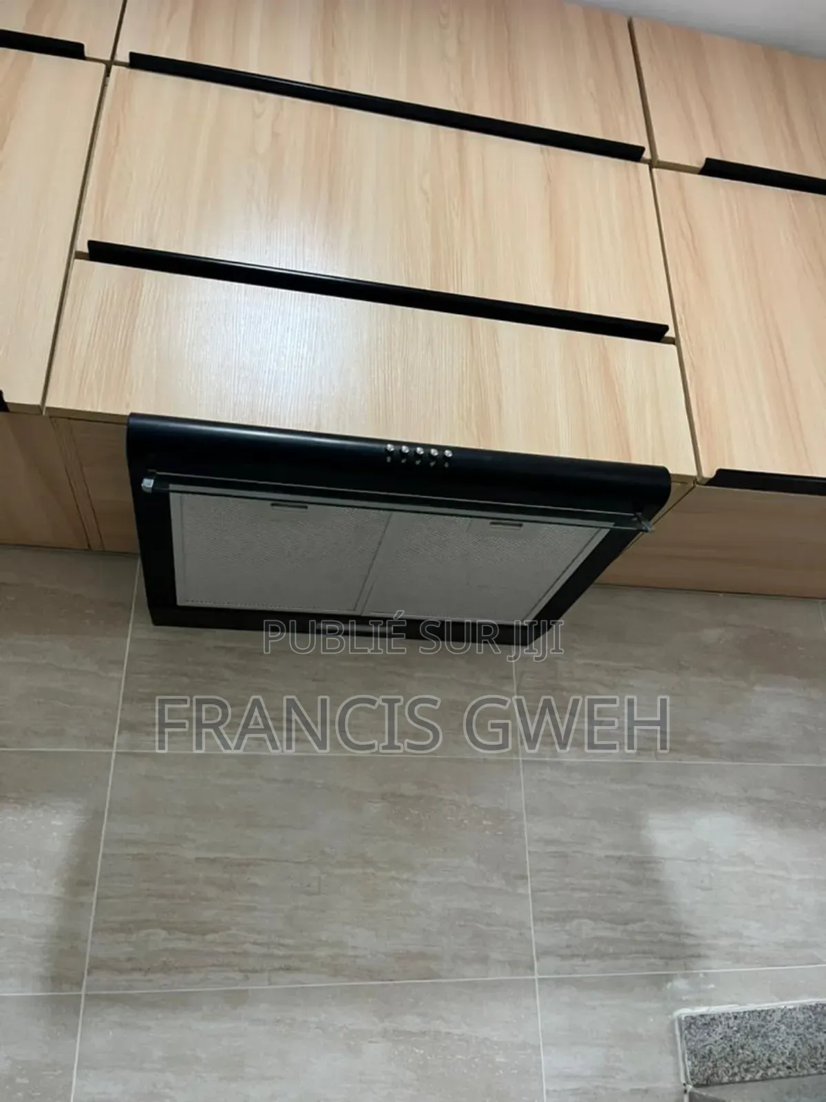 5chbre Duplex dans Francis Gweh, Cocody à Louer