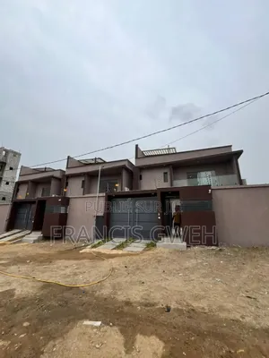 5chbre Duplex dans Francis Gweh, Cocody à Vendre