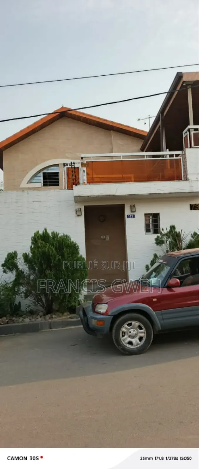 5chbre Duplex dans Francis Gweh, Cocody à Vendre