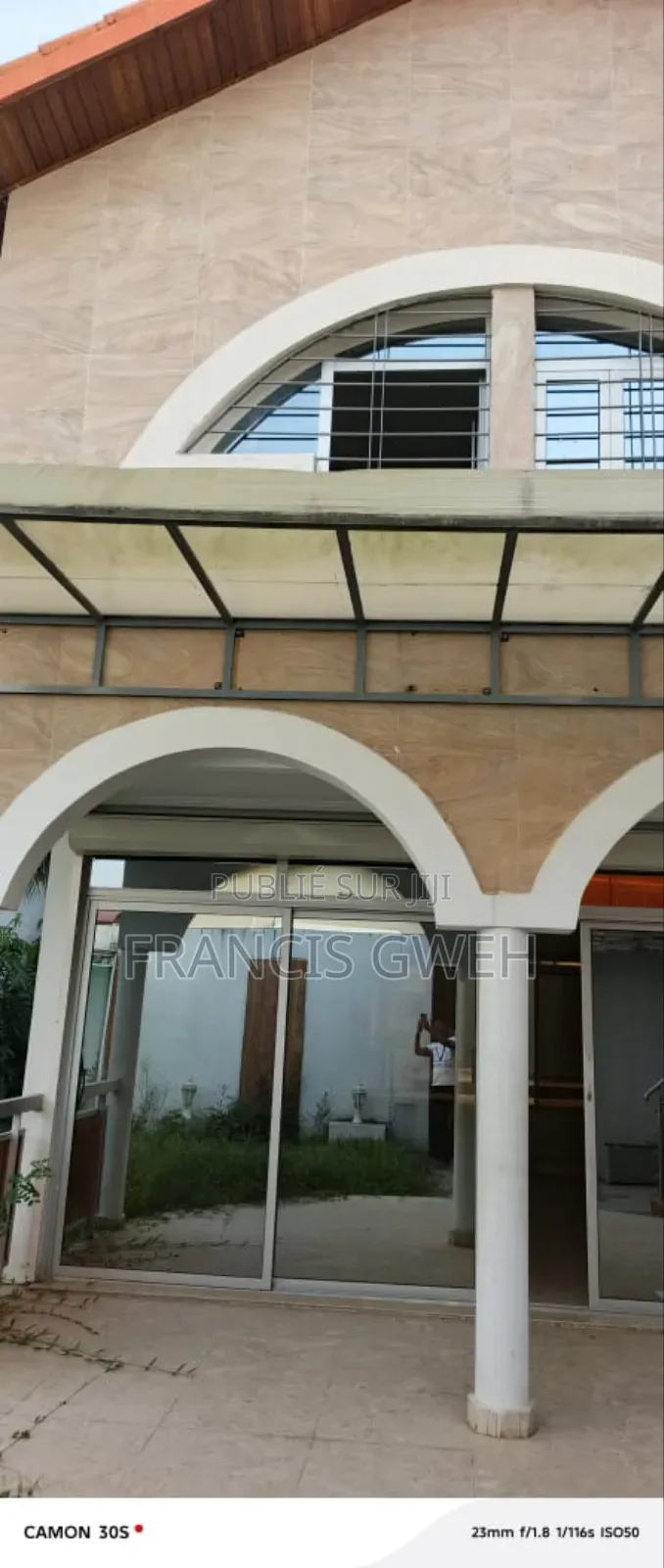 5chbre Duplex dans Francis Gweh, Cocody à Vendre