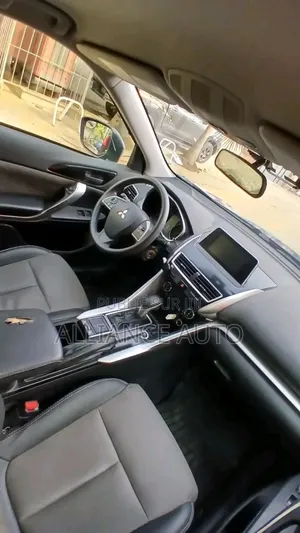 Mitsubishi Eclipse Cross 2019 Bleu