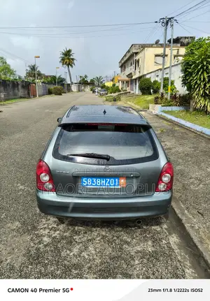 Mazda 323 1.6 2002 Gris