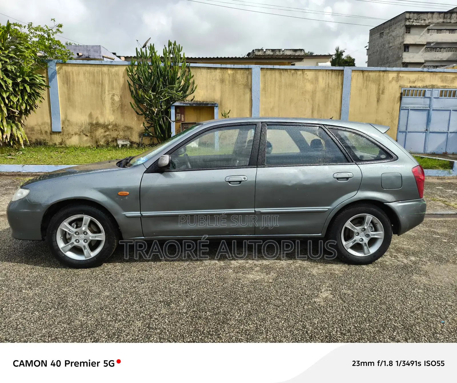 Mazda 323 1.6 2002 Gris