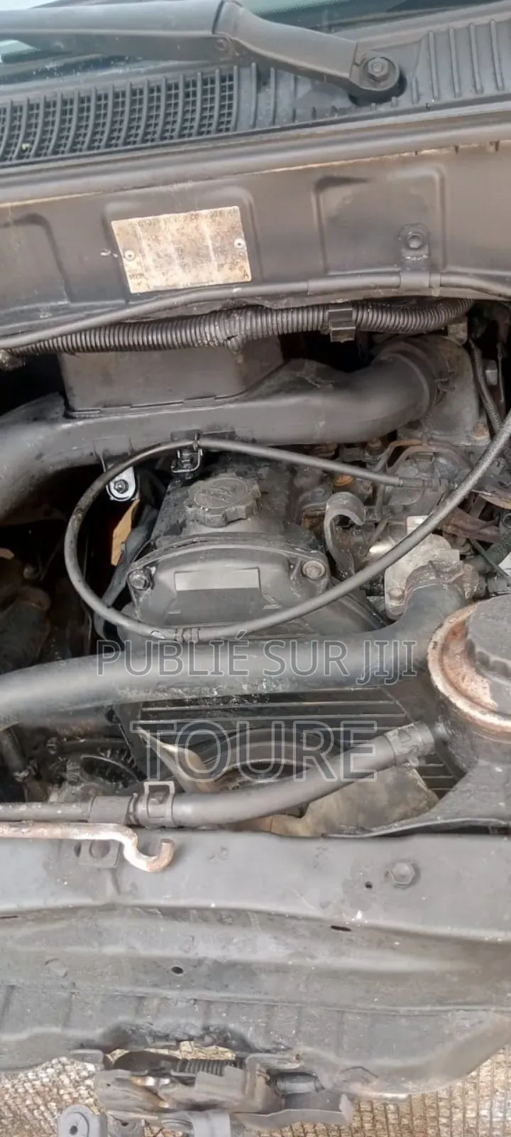 Toyota HiAce 2014 Blanc