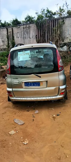 Toyota Yaris 1.5 2000 Beige