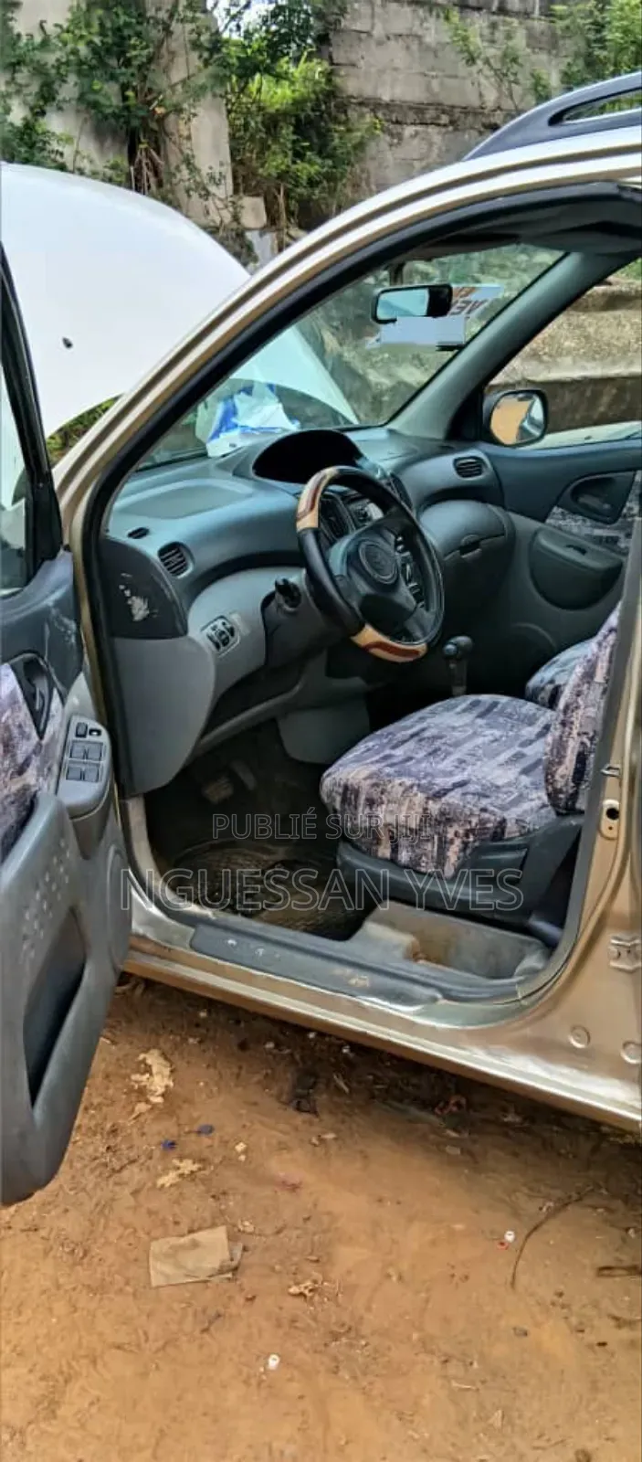 Toyota Yaris 1.5 2000 Beige