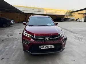 Nouveau Toyota Urban Cruiser 2024 Rouge