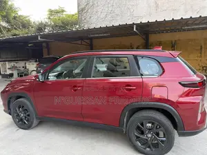 Nouveau Toyota Urban Cruiser 2024 Rouge