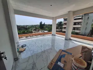 7chbre Appartement-terrasse dans Duc, Cocody à Louer