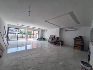 7chbre Appartement-terrasse dans Duc, Cocody à Louer