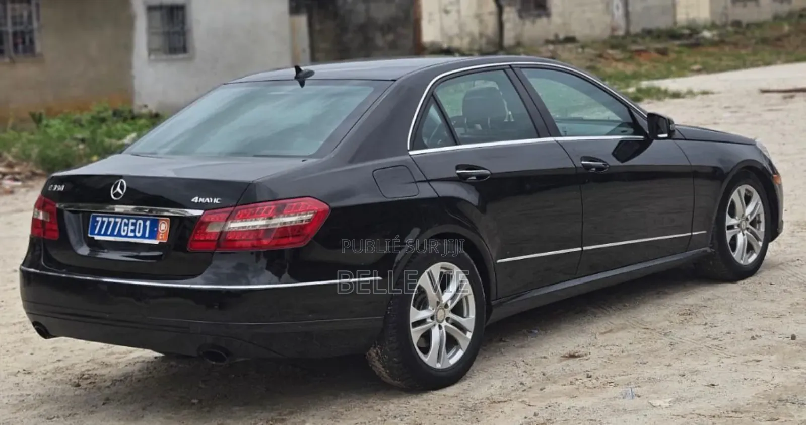 Mercedes-Benz E350 Base 2dr Coupe RWD (3.5L 6cyl 7A) 2010 Noir