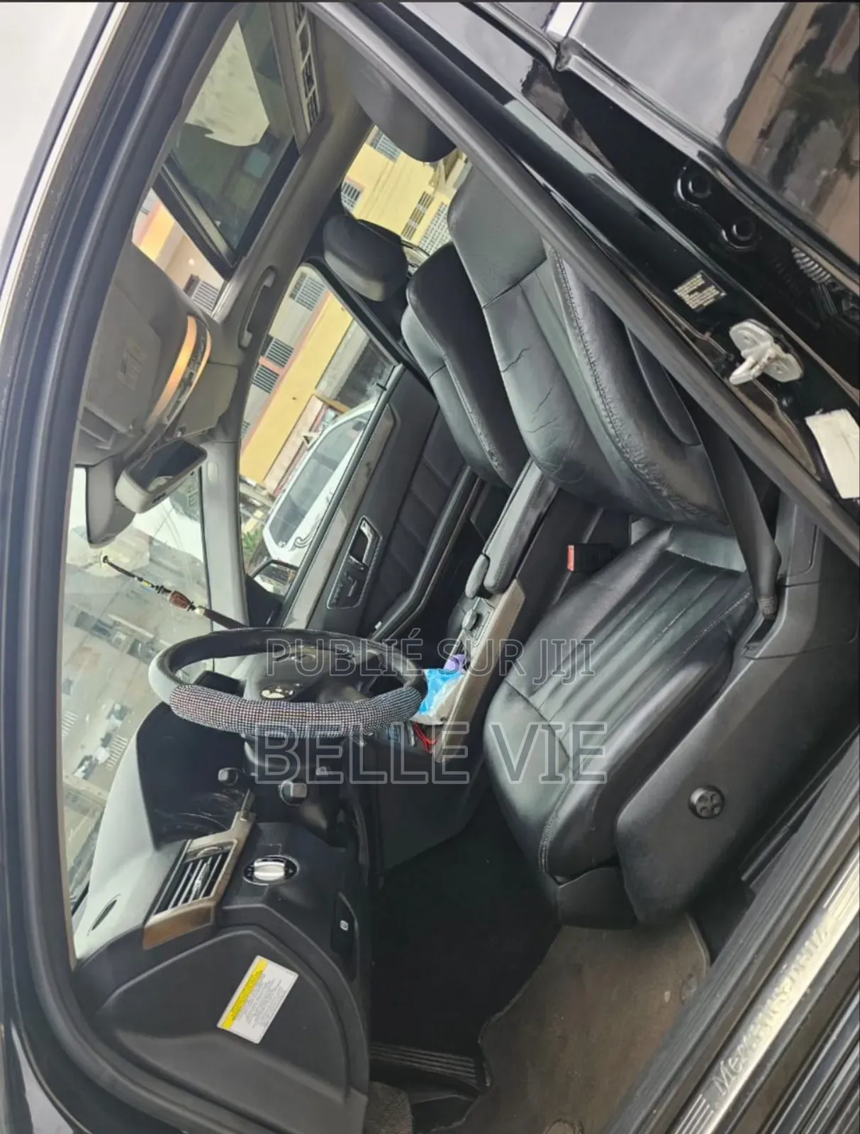 Mercedes-Benz E350 Base 2dr Coupe RWD (3.5L 6cyl 7A) 2010 Noir