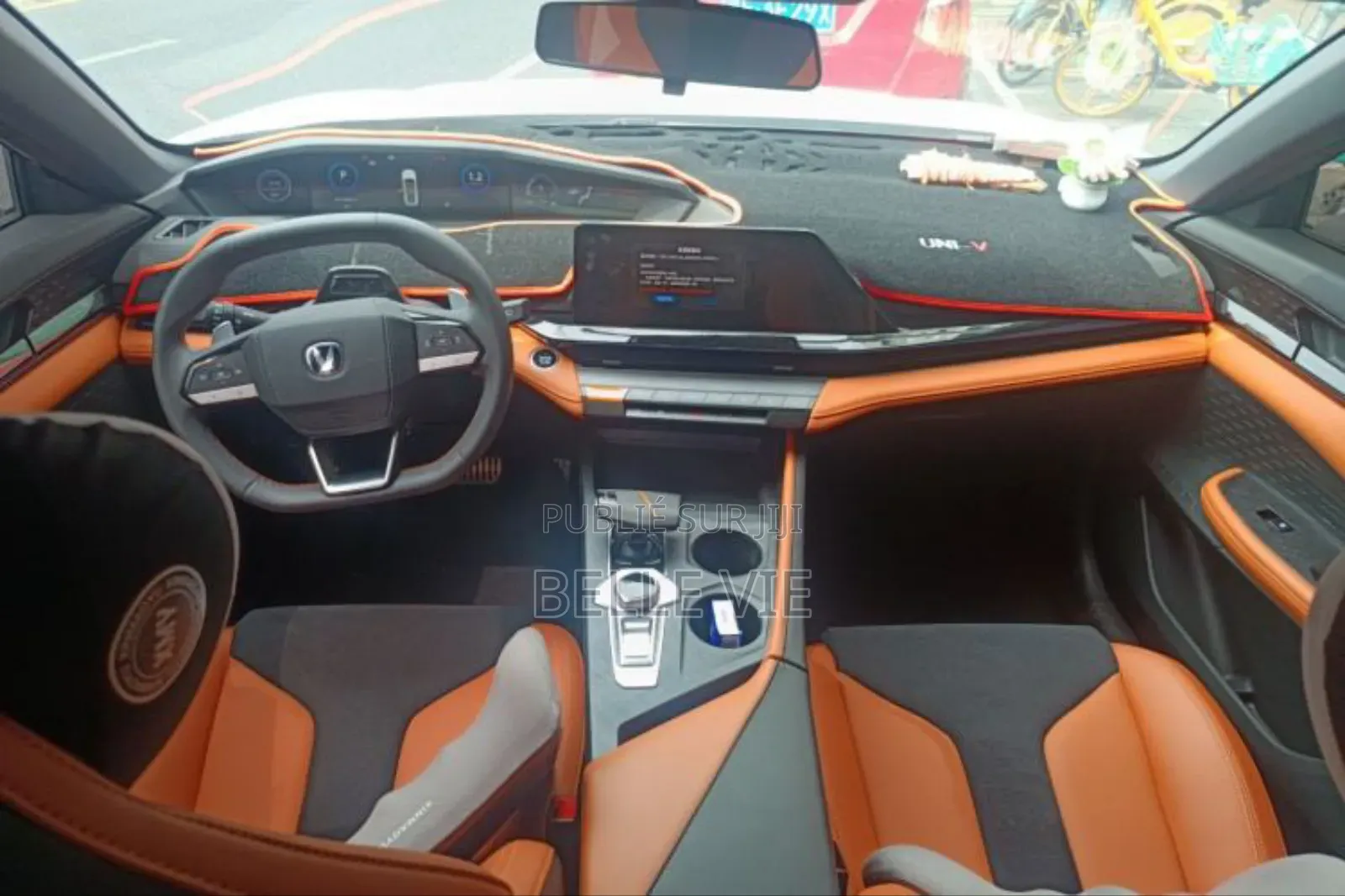 Changan UNI-V 2025 Blanc