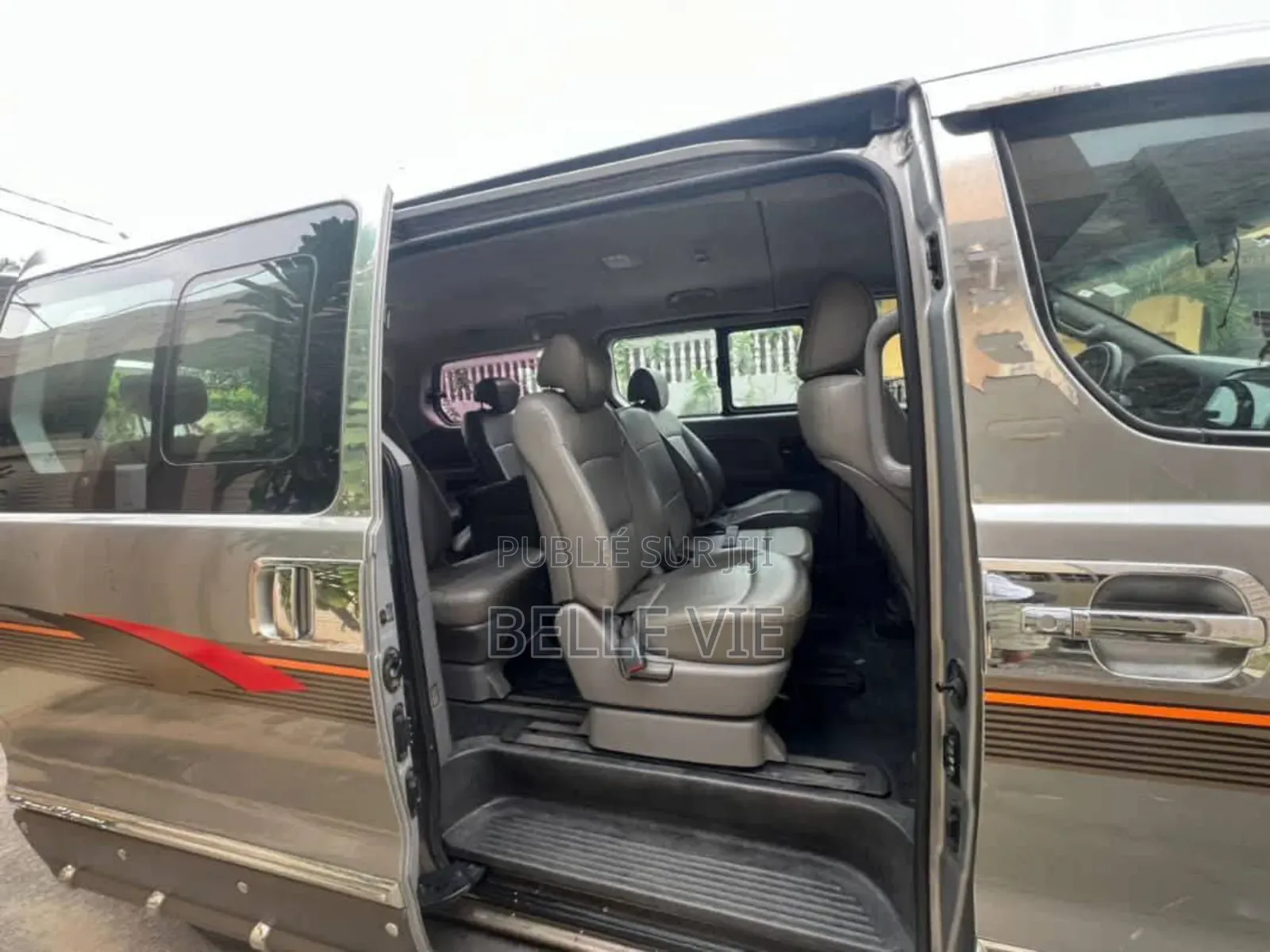 Hyundai H1 2016 Beige