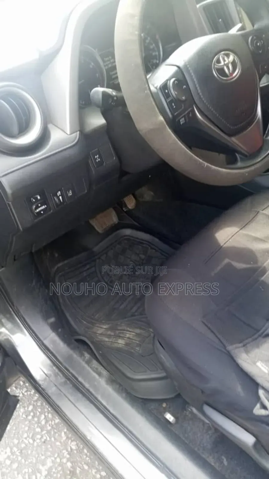 Toyota RAV4 2019 Gris