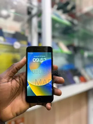 Nouveau Apple iPhone 8 64 GB Noir