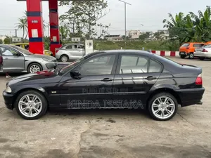 BMW 318i 2001 Noir